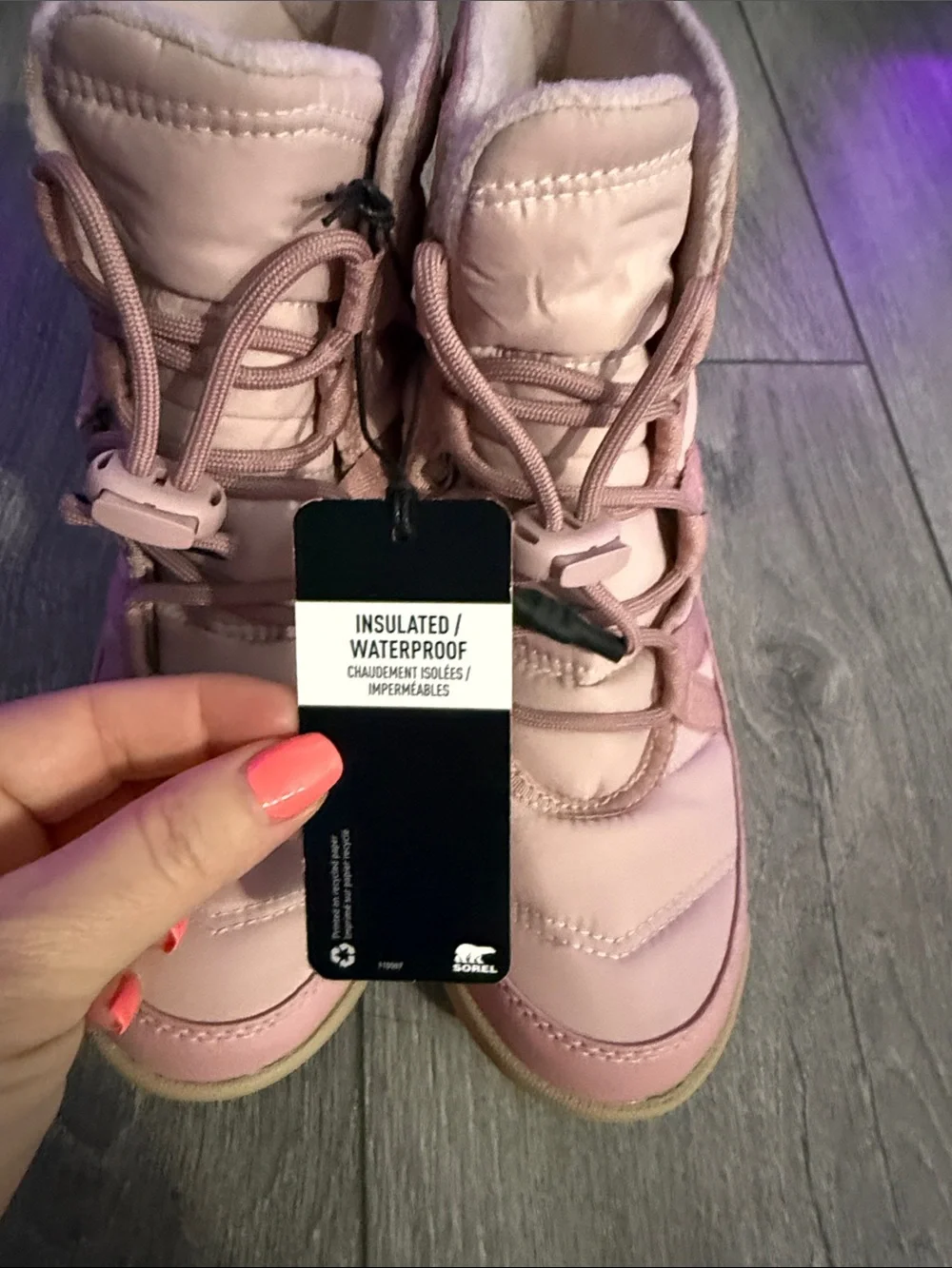 NWT Sorel Whitney Girls Short Pink Lace-Up Insulated Winter Boot